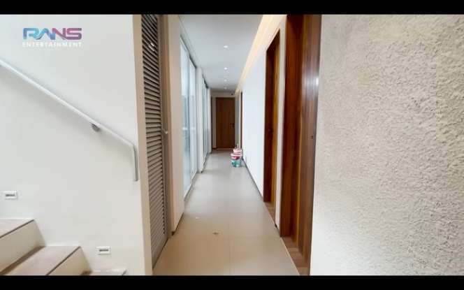 Raffi Ahmad Belikan Karyawan Rumah Baru Seharga Rp5 Miliar, Bak Miniatur di Andara!