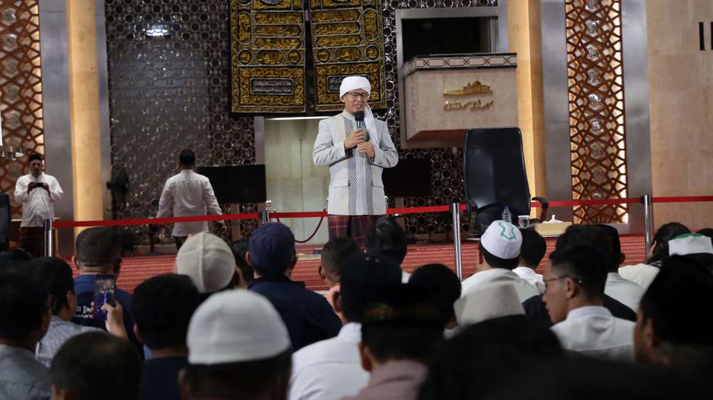 FOTO: Sederet Artis Meriahkan Maulid Nabi di Masjid Istiqlal