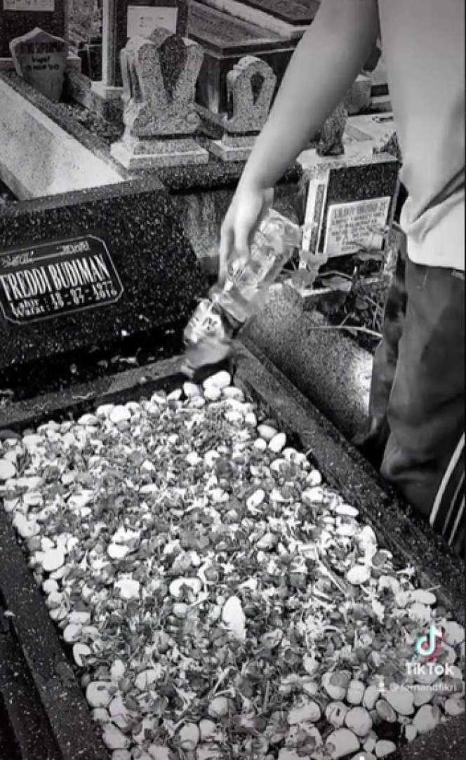 Potret Makam Freddy Budiman eks Gembong Narkoba, Pilih Taubat Sebelum Dihukum Mati!