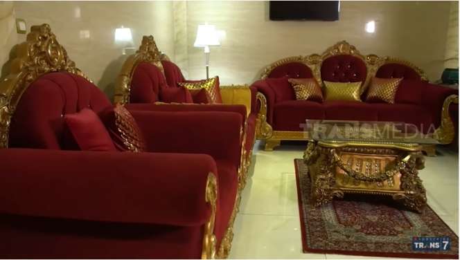 Kelewat Tajir, Ini 10 Potret Rumah dr Elis Ratna yang Jarang Ditempati, Interior Serba Emas!