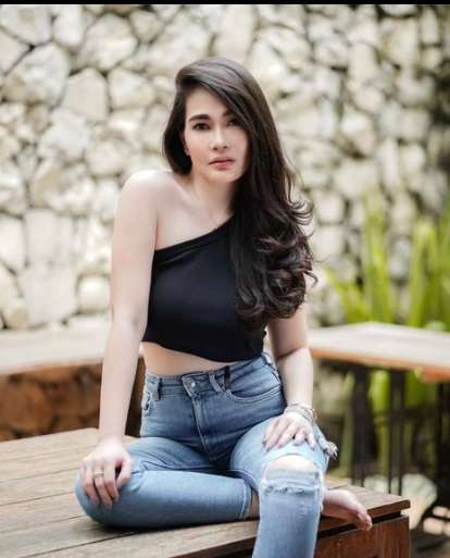 Potret Nila Patricia Adik Tante Atien yang Jarang Tersorot, Ternyata Nggak Kalah Menawan!