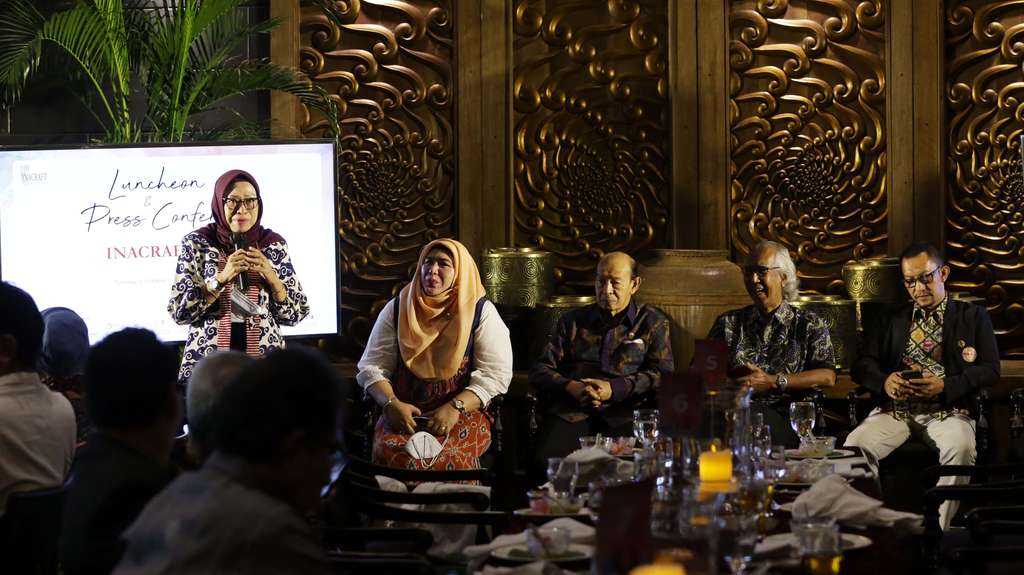 370 UMKM Ramaikan INACRAFT 2022