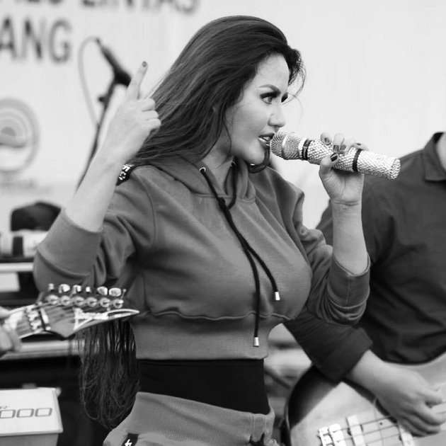 Potret Pedangdut Nita Thalia Divonis Mengalami Kerusakan Saraf Otak Stadium 4