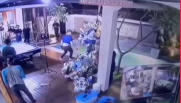 Beredar Rekaman CCTV Detik-detik Rizky Billar Lempar Bola Biliar ke Lesti Kejora, Ternyata Saat Masih Hamil!
