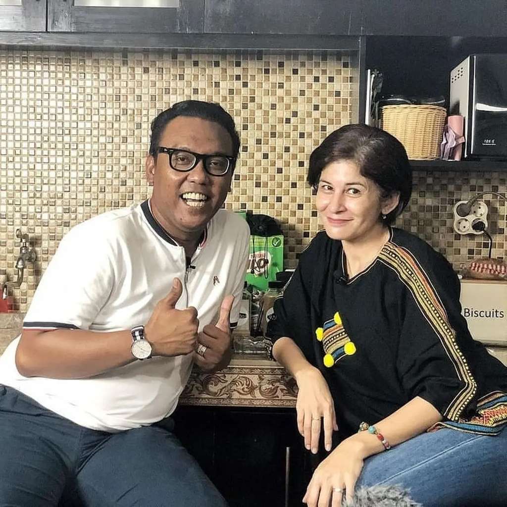10 Potret Transformasi Monica Oemardi `Misteri Gunung Merapi`, Masa Kecilnya Bule Banget!