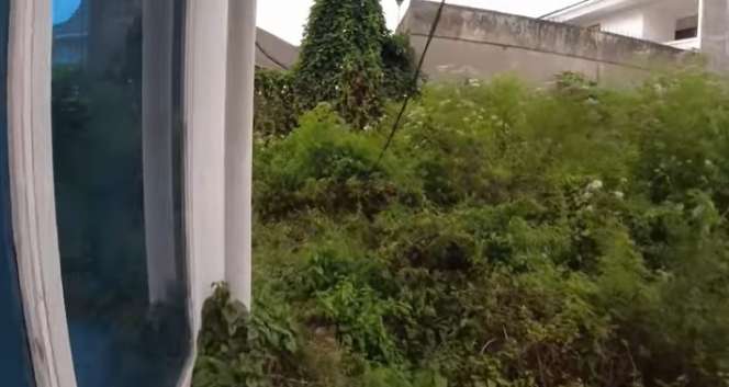 Potret Rumah Mewah Terbengkalai yang Dijual Seharga Rp20 Miliar, Dulunya Punya Orang Singapura dan Dijuluki `Istana Putih`