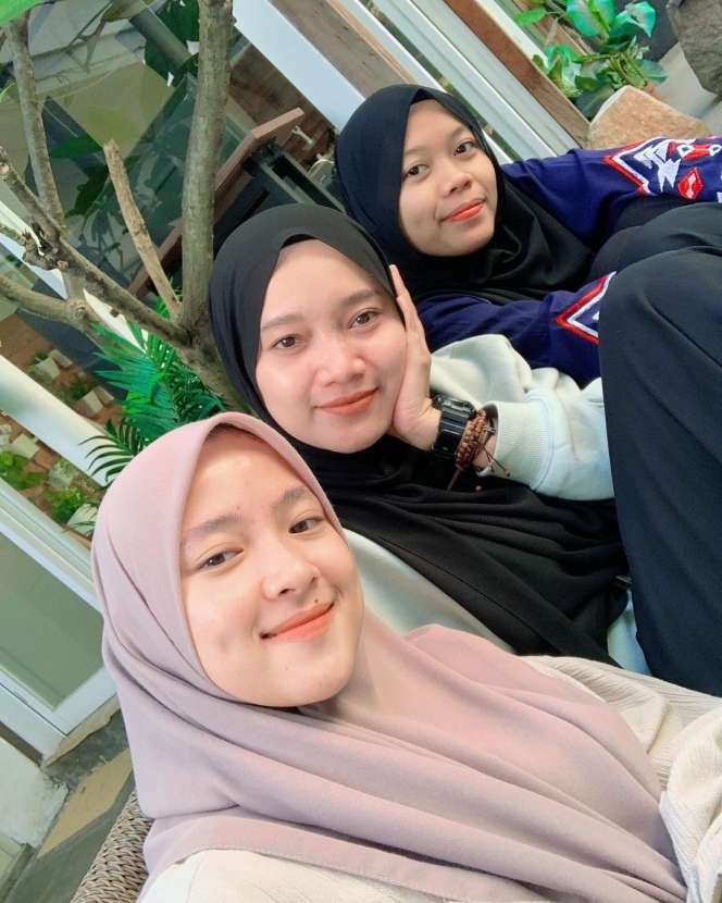 Potret Nissa Sabyan Dibilang Makin Cantik Meski Baru Bangun Tidur