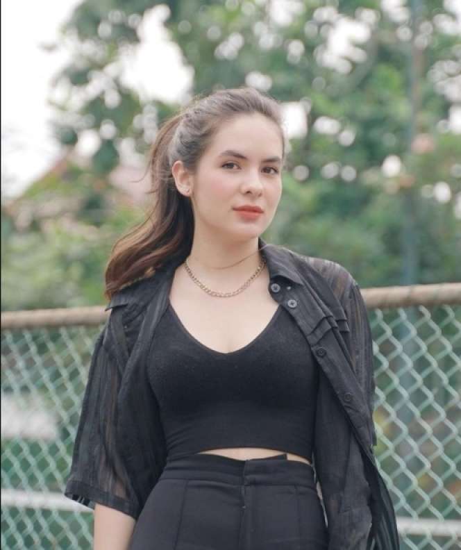 Potret Artis Cantik Indonesia yang Punya Kulit Seputih Susu, Jadi Idaman Banget!