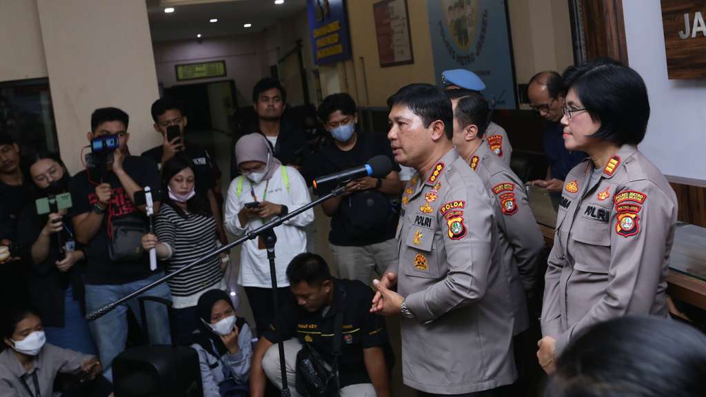 FOTO: Rizky Billar Resmi Jadi Tersangka