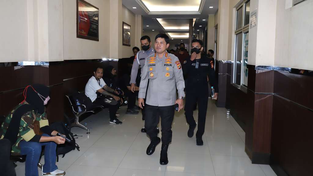 FOTO: Rizky Billar Resmi Jadi Tersangka