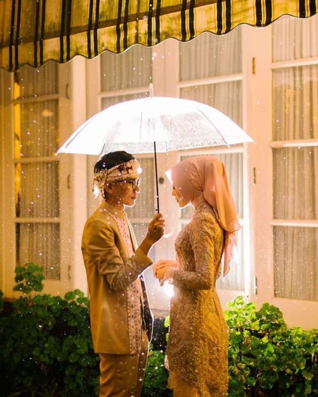 Potret Beni Mulyana Kakak Lesti Kejora Saat Umrah, Ternyata Ajak Calon Istri!