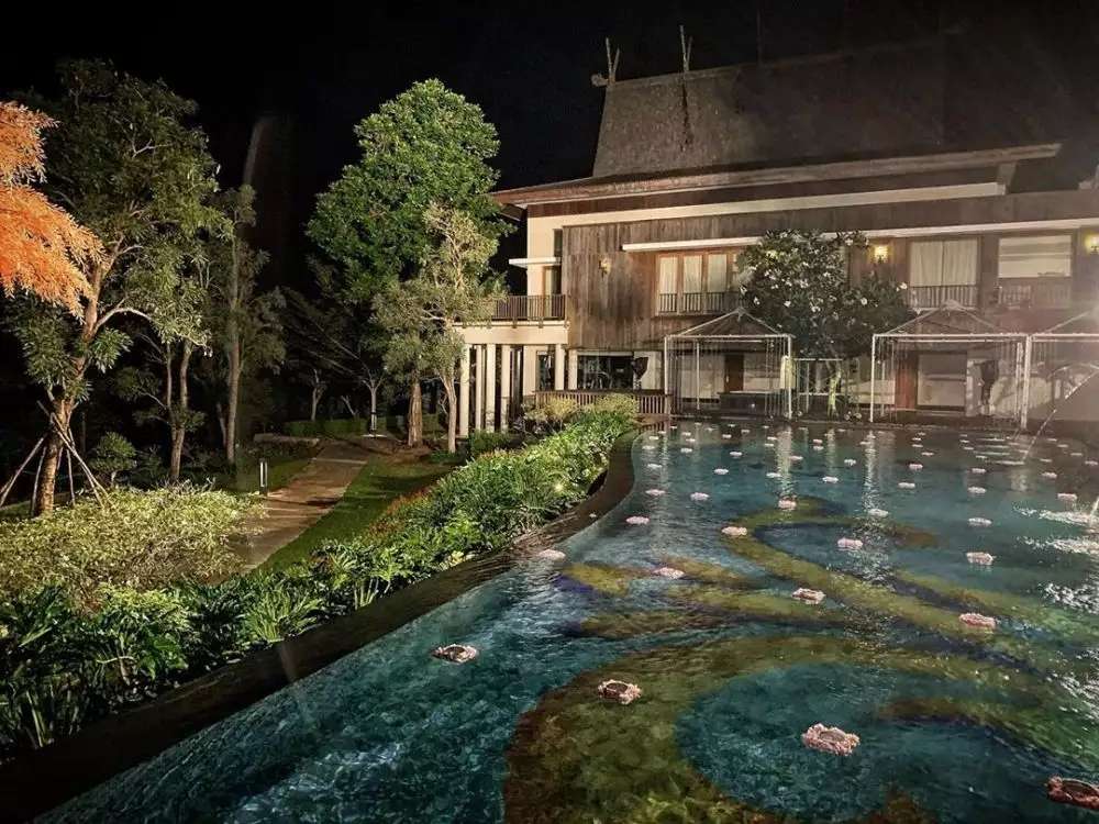 10 Potret Istana Megah Haji Isam, Pengusaha Terkaya di Kalsel, Setiap Sudut Penuh Kemewahan!