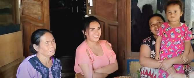 Viral Wanita Desa Kecantikannya Bak Artis Ibukota, Bodygoals Bak Gadis Ternyata Janda!