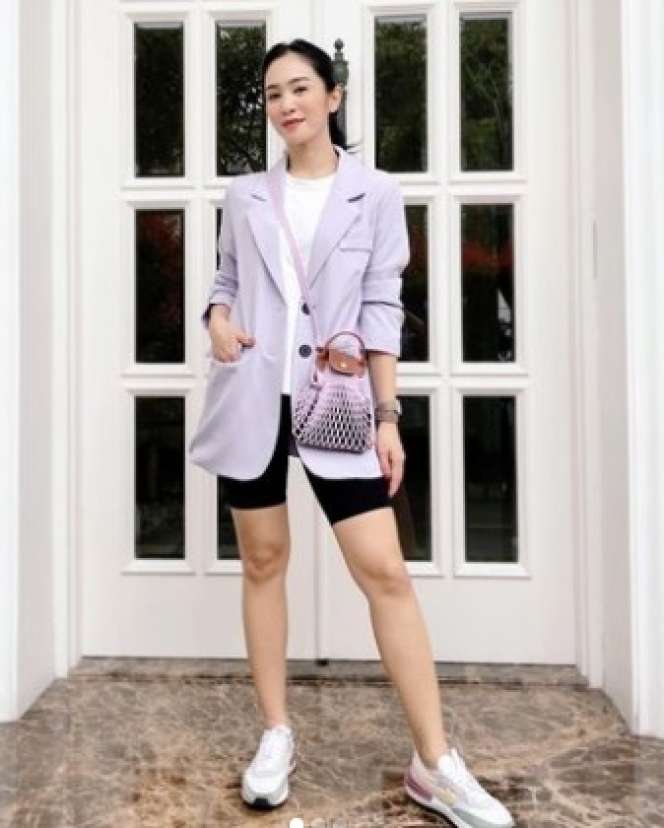 4 Seleb Cantik yang Berseteru dengan ART, Ada yang Ditipu Mafia Tanah Hingga Rugi Belasan Miliar!