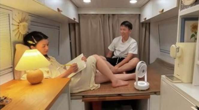 Viral Rumah Mewah di Dalam Mobil, Ada Dapur Hingga Kamar Mandi, Hemat Rp100 Juta Pertahun, Lihat 8 Potretnya!