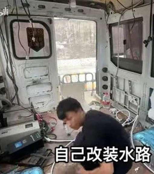 Viral Rumah Mewah di Dalam Mobil, Ada Dapur Hingga Kamar Mandi, Hemat Rp100 Juta Pertahun, Lihat 8 Potretnya!