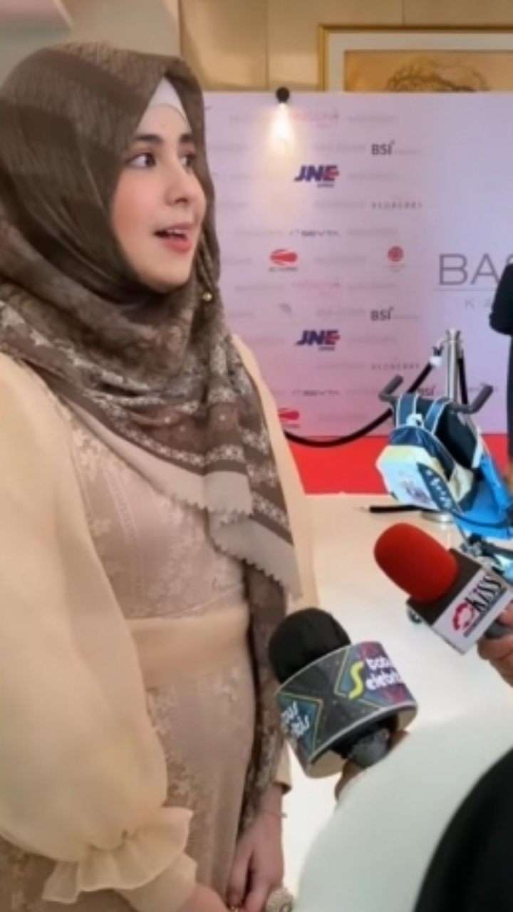 Ingat Risty Tagor? Penampilannya Saat Hadiri Fashion Show Jadi Sorotan