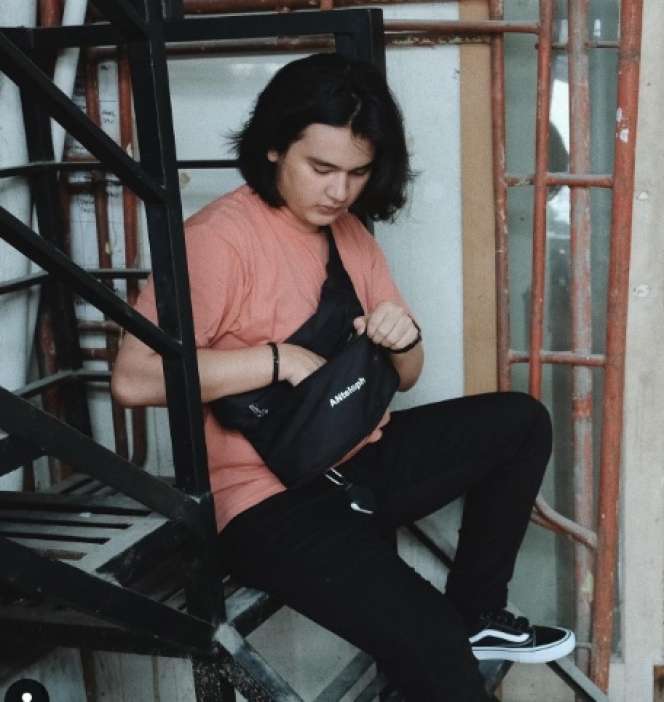 Masih Ingat Esa Sigit Mantan Amanda Manopo? Begini Kabar Terbarunya Usai Jarang Tampil di Layar Kaca!
