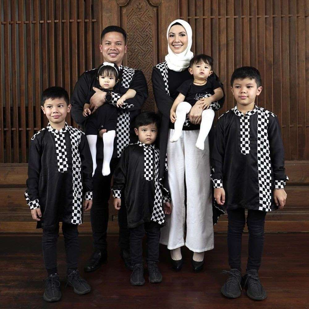 Ingat Ratna Galih Mantan Raffi Ahmad? Dulu Juga Gagal Jadi Mantu SBY, Ternyata Kini Lebih Konglomerat!