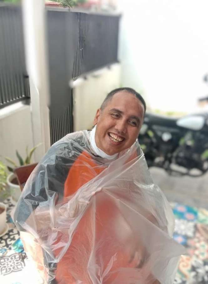 Masih Ingat Gugun Gondrong? 12 Tahun Idap Tumor Otak, Menderita Diceraikan Istri, Begini Kondisinya Sekarang
