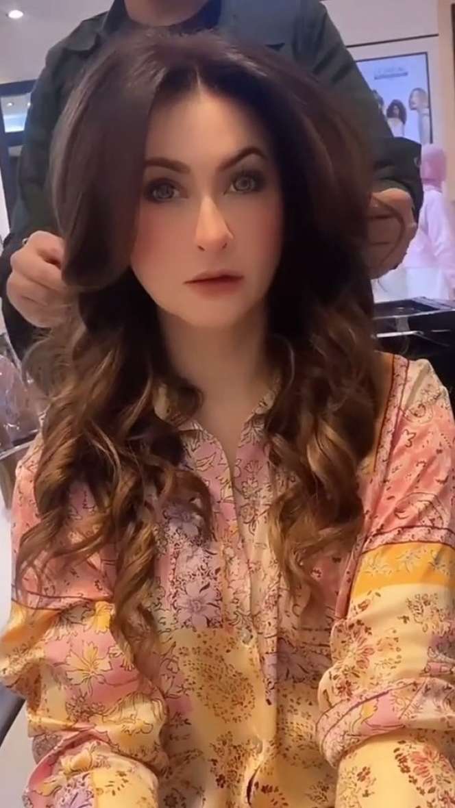 Potret Terbaru Diana Pungky `Jinny Oh Jinny` yang Disebut Bak Barbie Hidup, Cantiknya Kebangetan!