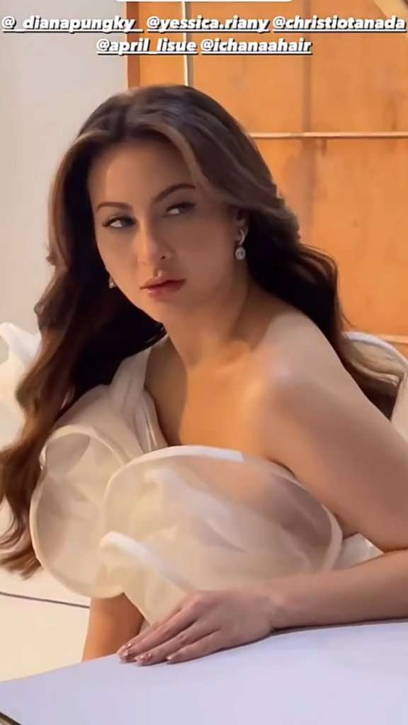 Potret Terbaru Diana Pungky `Jinny Oh Jinny` yang Disebut Bak Barbie Hidup, Cantiknya Kebangetan!