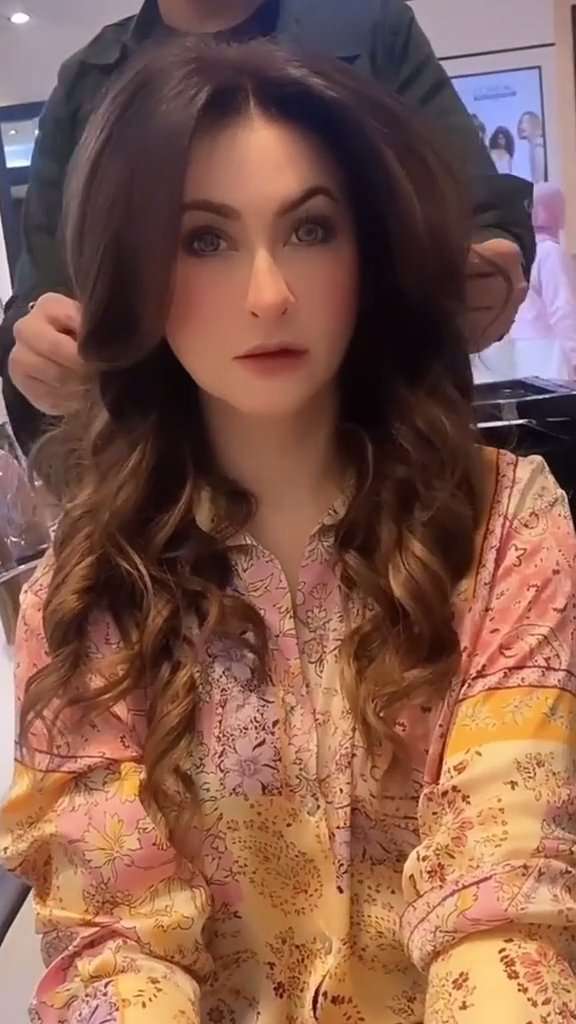 Potret Terbaru Diana Pungky `Jinny Oh Jinny` yang Disebut Bak Barbie Hidup, Cantiknya Kebangetan!