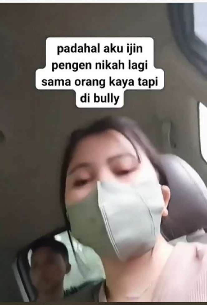 Wanita Ini Pilih Kabur Bareng Mantan Pacar Usai Ngeluh Suami Bergaji UMR, Netizen: `Demi Konten Rela Umbar Aib`