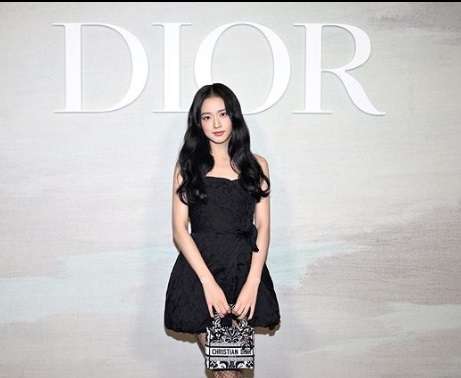 Jisoo Blackpink Jadi Satu-satunya Artis Asia Berpenghasilan Tertinggi di Instagram, Kalahkan Dua Lipa!