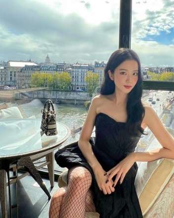 Jisoo Blackpink Jadi Satu-satunya Artis Asia Berpenghasilan Tertinggi di Instagram, Kalahkan Dua Lipa!