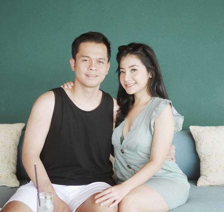 10 Potret Cantik Clerence Chyntia, Istri Drummer NOAH yang Meninggal, Penyebabnya Bikin Syok!