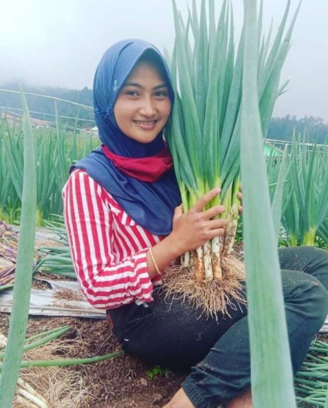 Potret Rumah Biduan `Hot` Novi Listiana yang Kini Hijrah, Pilih Banting Setir jadi Petani!