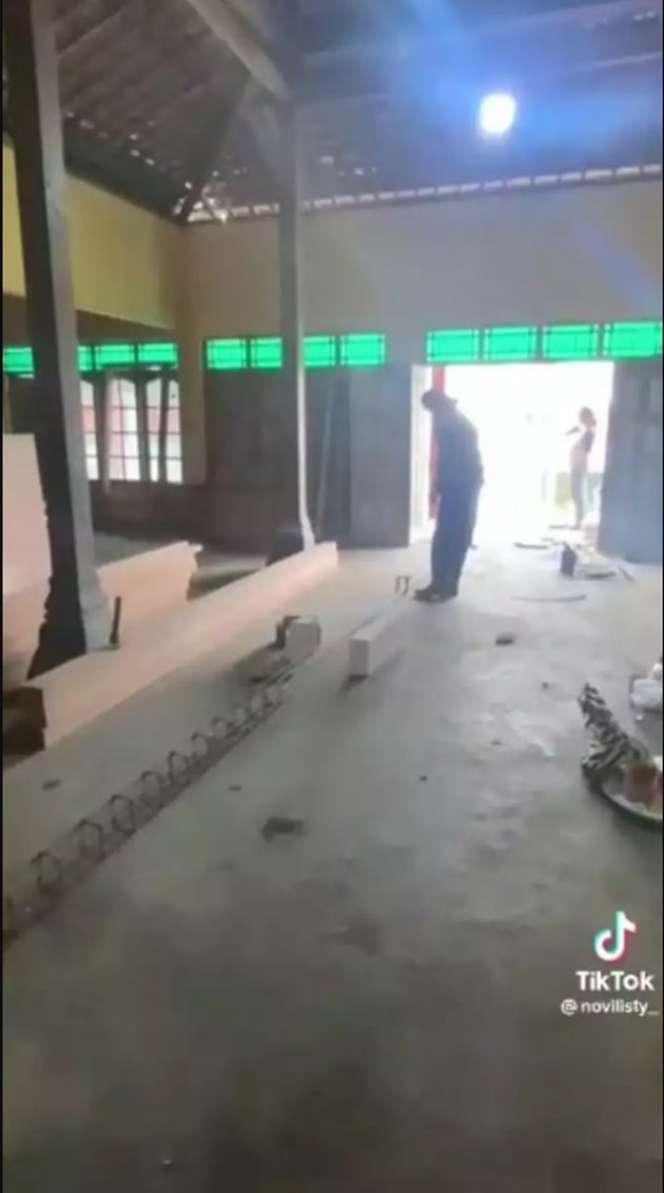 Potret Rumah Biduan `Hot` Novi Listiana yang Kini Hijrah, Pilih Banting Setir jadi Petani!