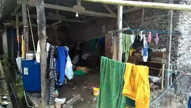 Potret Rumah Biduan `Hot` Novi Listiana yang Kini Hijrah, Pilih Banting Setir jadi Petani!