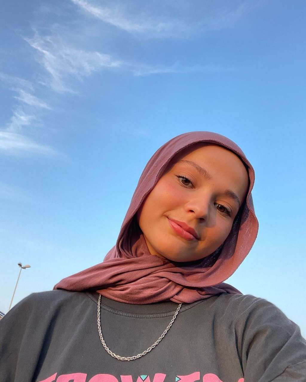 8 Potret Cantik Tugba Kiara, Pacar Fiki Naki dari Turki, Netizen : Ini Mah Spek Bidadari!