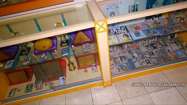 12 Potret Kondisi Rumah Nike Ardilla yang Kini Jadi Museum, Ada Puing-Puing Mobil Saat Kecelakaan!