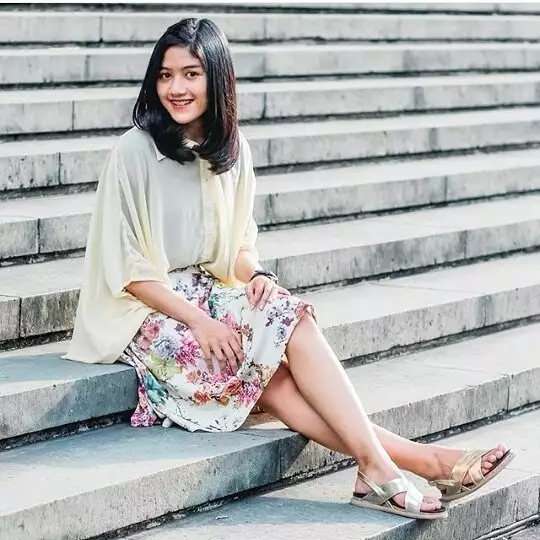 Potret Dulu hingga Sekarang Erina Gudono, Calon Mantu Presiden Jokowi