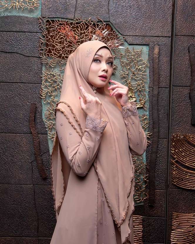 Ingat Terry Putri Presenter Bola yang Seksi? Baru 3 Bulan Nikah Terpaksa Pisah dengan Suami