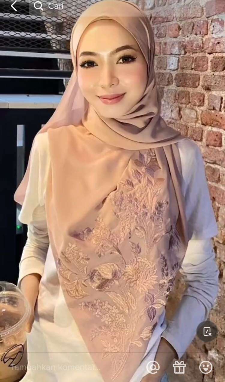 7 Transformasi Wanita Penuh Jerawat Jadi Glow Up Karena Investasi dari Pacar, Bikin Melongo!