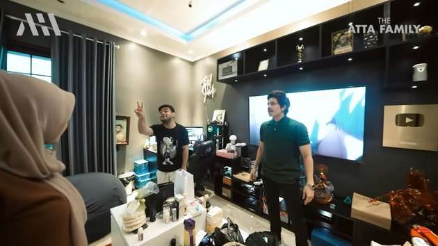 Potret Rumah Fadil Jaidi Youtuber Sukses yang Punya Jutaan Penonton, Ternyata Mewah Banget!