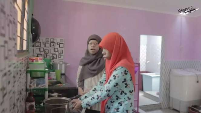 10 Potret Rumah Surya Manurung `Pengidap Sindrom Langka`, Sederhana, Atap Seng Dinding Batu Bata!