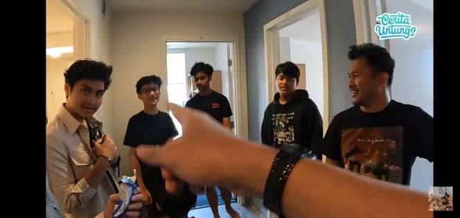 Potret Kosan Gavin Anak Arie Untung dan Fenita Arie di Kanada
