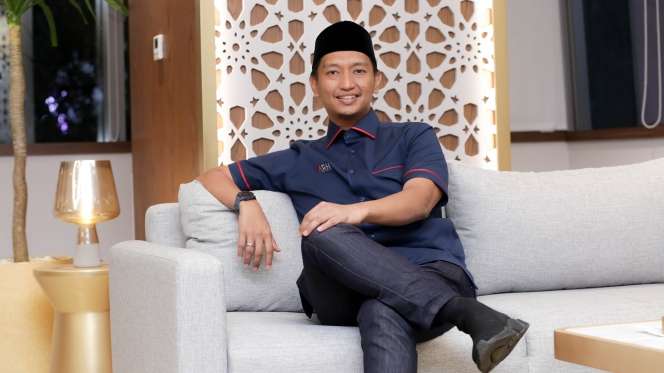 FOTO: Mengenal Lebih Dekat Arief Rosyid, Dokter Gigi yang Kini Menjabat Komisaris Bank Syariah Indonesia