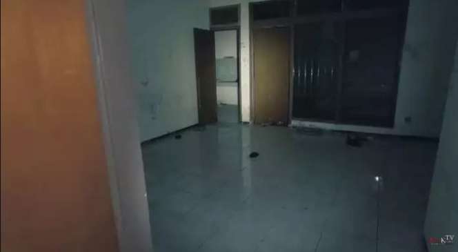 Potret Rumah Farida Pasha `Mak Lampir` di Semarang, 7 Tahun Terbengkalai Kini Kondisinya Bikin Merinding!