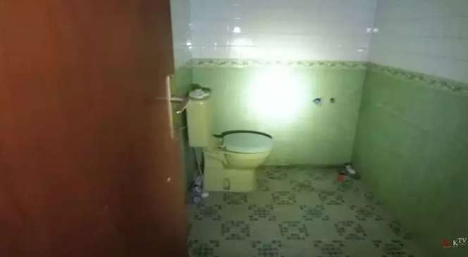 Potret Rumah Farida Pasha `Mak Lampir` di Semarang, 7 Tahun Terbengkalai Kini Kondisinya Bikin Merinding!