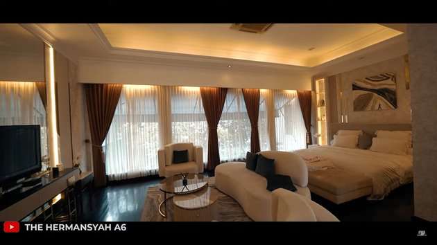 Potret Rumah Baru Tasya Farasya, Lewati Gang Kecil Ternyata Super Megah Bak Hotel Berbintang