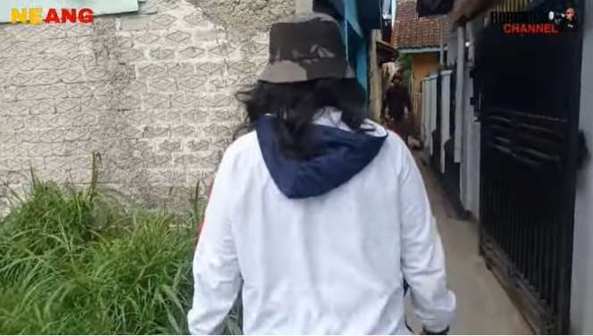 Potret Rumah Yayat `Preman Pensiun` Ternyata Sederhana Banget, Harus Lewat Jalan Sempit!