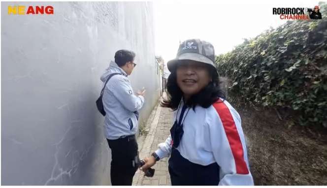 Potret Rumah Yayat `Preman Pensiun` Ternyata Sederhana Banget, Harus Lewat Jalan Sempit!