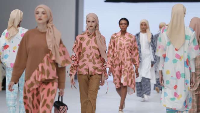 Fashionlink Pamerkan Koleksi Musim Semi di JFW 2023
