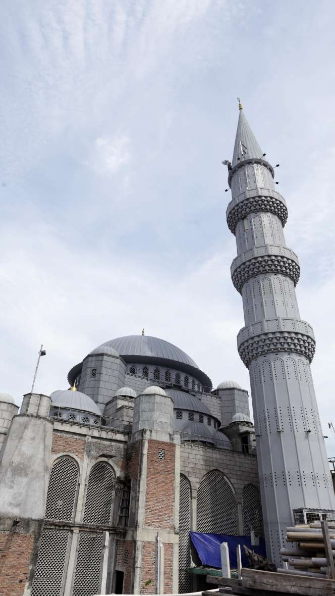 FOTO: Masjid Jami Al Fajri Replika Masjid Biru Turki, Ada di Pasar Minggu